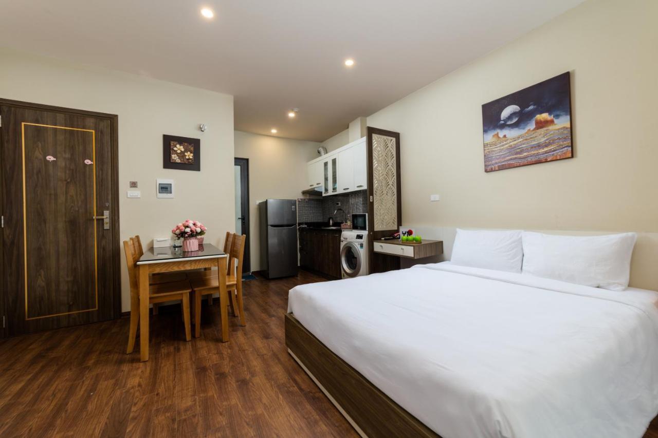 Yr Hotel & Apartments Ханой Екстериор снимка