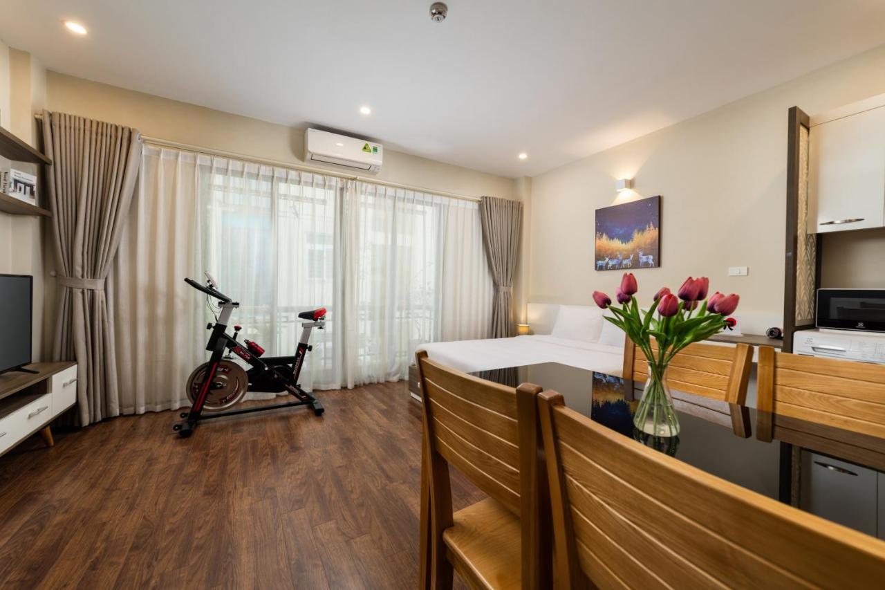 Yr Hotel & Apartments Ханой Екстериор снимка
