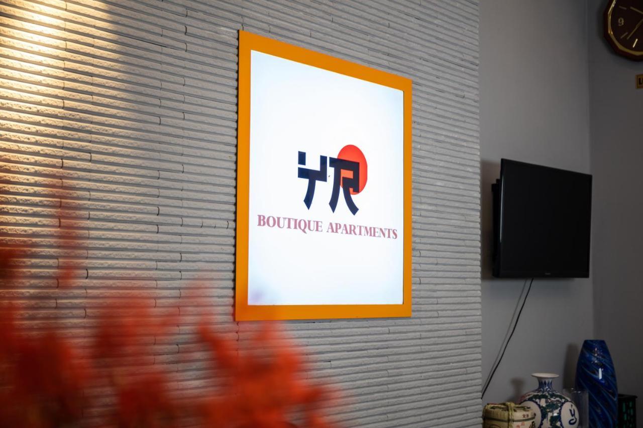 Yr Hotel & Apartments Ханой Екстериор снимка